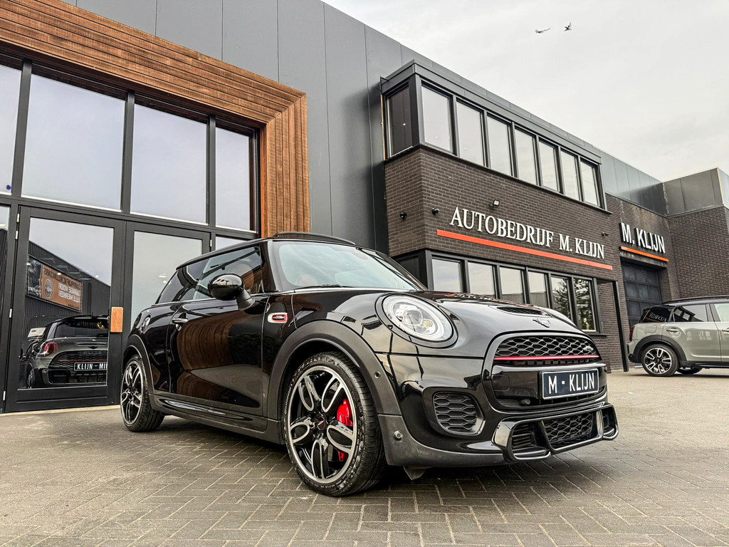 52245699